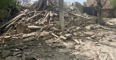 ВС РФ КаБом попали в многоэтажку в Харькове: есть жертвы и разрушения