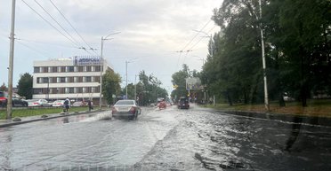 На западе — сухо, в Киеве — град: как антициклон Yogi изменит погоду в Украине (карта)