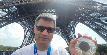 Знаменитый турецкий стрелок Юсуф Дикеч снова оказался в центре внимания (видео)