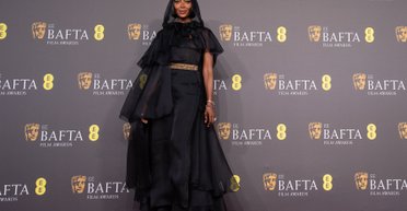 Наомі Кемпбелл у похмурому образі відвідала церемонію BAFTA-2024 (фото)