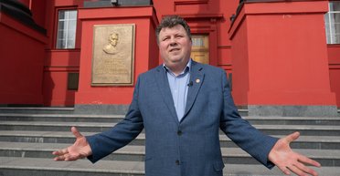 "Ничего не подтверждаю": ректор КНУ Бугров прокомментировал секс-скандал в университете