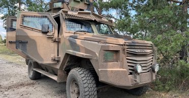 "Ни одна пуля не прошла": как саудовский броневик LAVR помогает десанту ВСУ (фото)