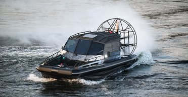 Під Москвою перекинувся човен із родичем Путіна: є загиблий (фото)