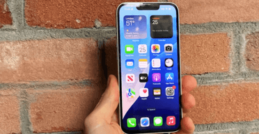 Купити хороший смартфон і заощадити: топ 3 телефони, які замінять iPhone 16e (фото)