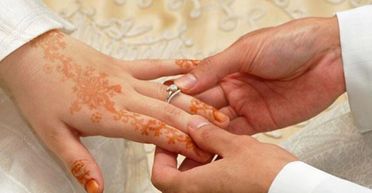 Жінка роками доглядала за паралізованим коханим: той побрався з іншою, коли став на ноги