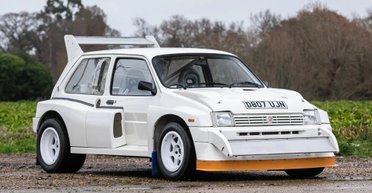 Миниатюрный 37-летний хэтчбек MG продают по цене нового Lamborghini (фото)