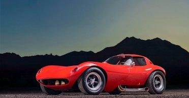 Незвичний 60-річний "убивця Ferrari" зі США пішов із молотка за ціною понад $500000 (фото)
