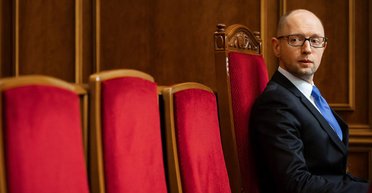 Со стороны виднее. Что пишут западные СМИ об отставке Яценюка