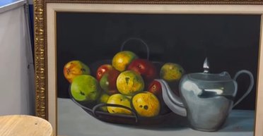 Девушка вышла из секонд-хенда с настоящим "сокровищем": может заработать тысячи долларов (видео)