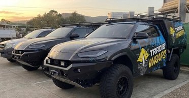 Lamborghini для комерції та бездоріжжя: представлено екстремальний пікап Urus (фото)