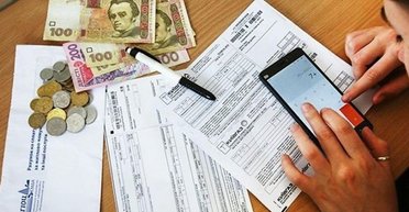 Государственные вышибалы. Зачем депутатам штрафы с тех, у кого нет денег на коммуналку