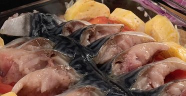 Корисно і смачно: рецепт скумбрії в духовці
