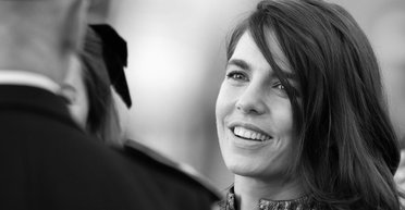 Шарлотта Казірагі в сукні Chanel відвідала Каннський кінофестиваль-2024 (фото)