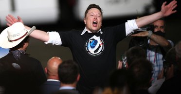 Тролль, миллиардер, красавец. Может ли Маск стать президентом США после покупки Twitter?