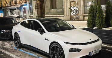 В Украине заметили китайского конкурента Tesla Model S с запасом хода 562 км (фото)