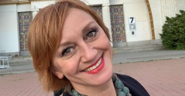 Пошел добровольно: звезда украинского кино рассказала о мобилизации сына (фото)