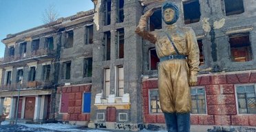 Один из беднейших регионов России стал лидером по тратам на памятники погибшим на войне в Украине