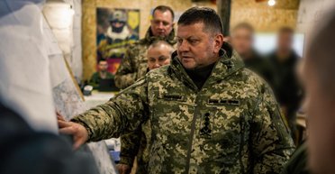 СМИ пишут об увольнении Залужного: в Минобороны опровергают (скриншоты)