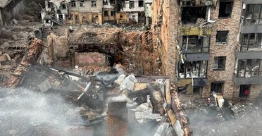 Росіяни вдарили по Дніпру ракетами та дронами: постраждали 30 людей (фото, відео)