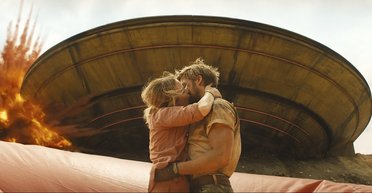 "Потом тошнило": Эмили Блант рассказала о неприятных поцелуях со звездами в кино