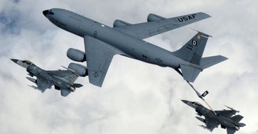 Военным не хватает дронов: огромный самолет Stratotanker KC-135 переделают в беспилотник