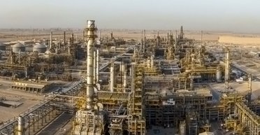 Иран ударил по НПЗ SAMREF в порту Янбу на Красном море: запасной путь для нефти