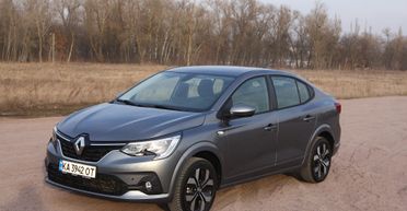 На смену "Логану": тест-драйв недорогого седана Renault Taliant