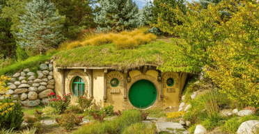 Дом за $30 млн напугал покупателей: что они заметили внутри необычного особняка (фото)