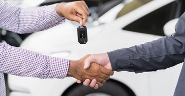 Tesla уже не лидер: названы самые популярные авто в Европе за 2025 год (фото)