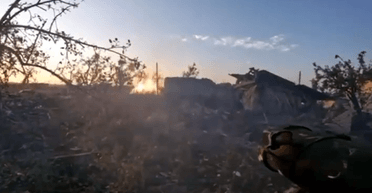 "Ціль – кулемет в окопі": як працюють вогнеметники на фронті (відео)