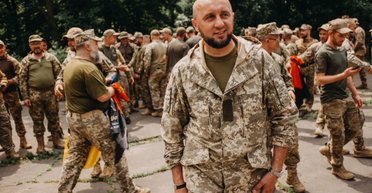 "Выстрел себе в ногу": бойцы 24 ОМБр требуют у Зеленского не увольнять командира (видео)