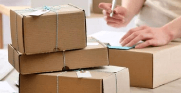 Налоги на посылки за границу: кому придется больше платить