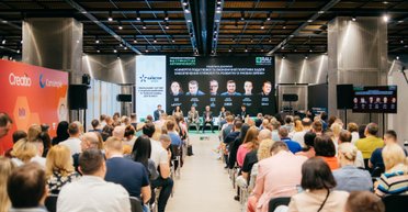 У Києві пройде бізнес-хаб RAU Expo 2025: програма й учасники (інфографіка)