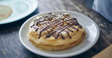 С творожным кремом: рецепт торта, который готовится без духовки