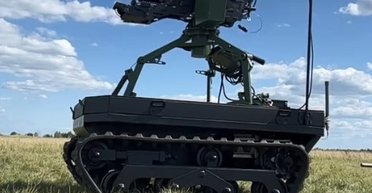 Не только дроны: для ВСУ создали роботизированную платформу для пулемета и подвоза патронов (видео)