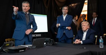 Гегсет пригрозив продовжити блокаду всього "тіньового флоту" РФ: Москва називає це "піратством"