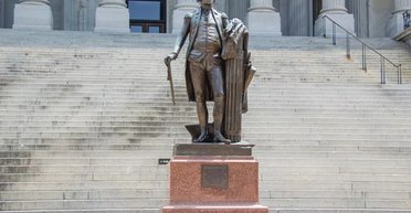 Депутаты Верховной Рады предлагают поставить в Киеве памятник Джорджу Вашингтону