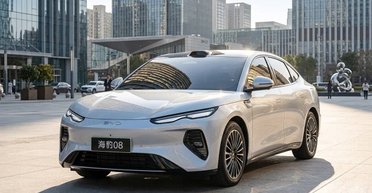 Запас ходу 1000 км і надшвидка зарядка: розкрито подробиці нового флагманського BYD (фото)