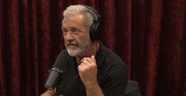 Особняк Мела Гибсона в Малибу за 14,5 млн долларов сгорел во время съемок подкаста Джо Рогана