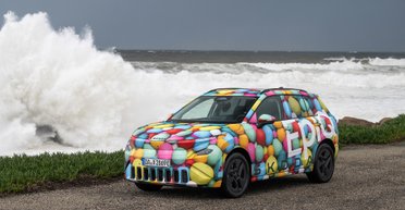 Запас хода 430 км и большой багажник: все подробности самого дешевого электрокара Skoda (видео)