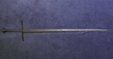 Дар от анонимного благотворителя: в музей попал средневековый меч в идеальном состоянии (фото)