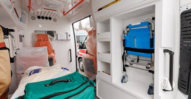 На Днепропетровщине за превышение скорости оштрафовали водителя скорой, который вез раненых с фронта