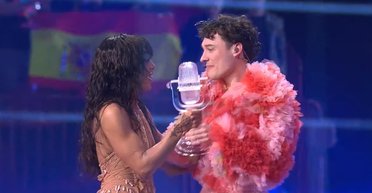 Nemo из Швейцарии победил на "Евровидении 2024" (фото, видео)