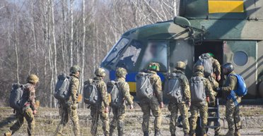 В Украине резко повысят выплаты военным: названы новые суммы