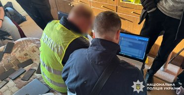 Хотів на дистанційку: вчитель масово мінував школи та дитсадки Чернівців (фото)