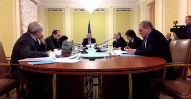 Один из двух. Кто из адвокатов возглавит борьбу с коррупцией в Украине