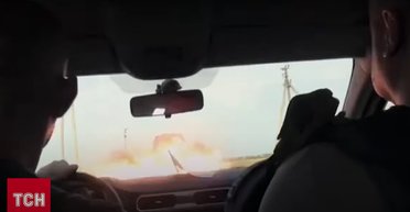 Под Покровском дрон РФ атаковал автомобиль журналистов телеканала "1+1" (видео)