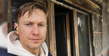 Сім'я з дітьми залишилася на вулиці: після атаки ЗС РФ постраждала квартира відомого актора