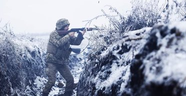 Оборона Авдіївки: слабка підтримка США призведе до шалених втрат серед українців