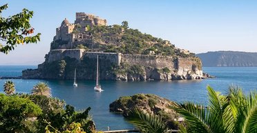 Готовят на вулкане: где в Италии уживаются с горами, которые могут их убить (фото)